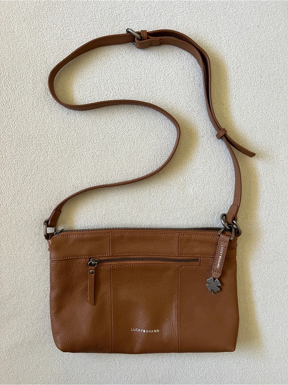 Lucky Brand Shadow Small Tan Brown Leather Crossbody Bag Purse Clover Charm READ
